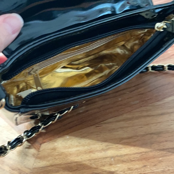 Black patent evening bag with gold accents 🌟 - Picture 12 of 15